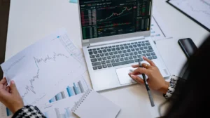 How Does Master Black Belt Training Cover Statistical Analysis and Data Modelling?