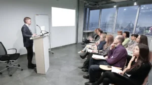 Is the Lean Six Sigma Master Black Belt Training Available for Corporate Teams?