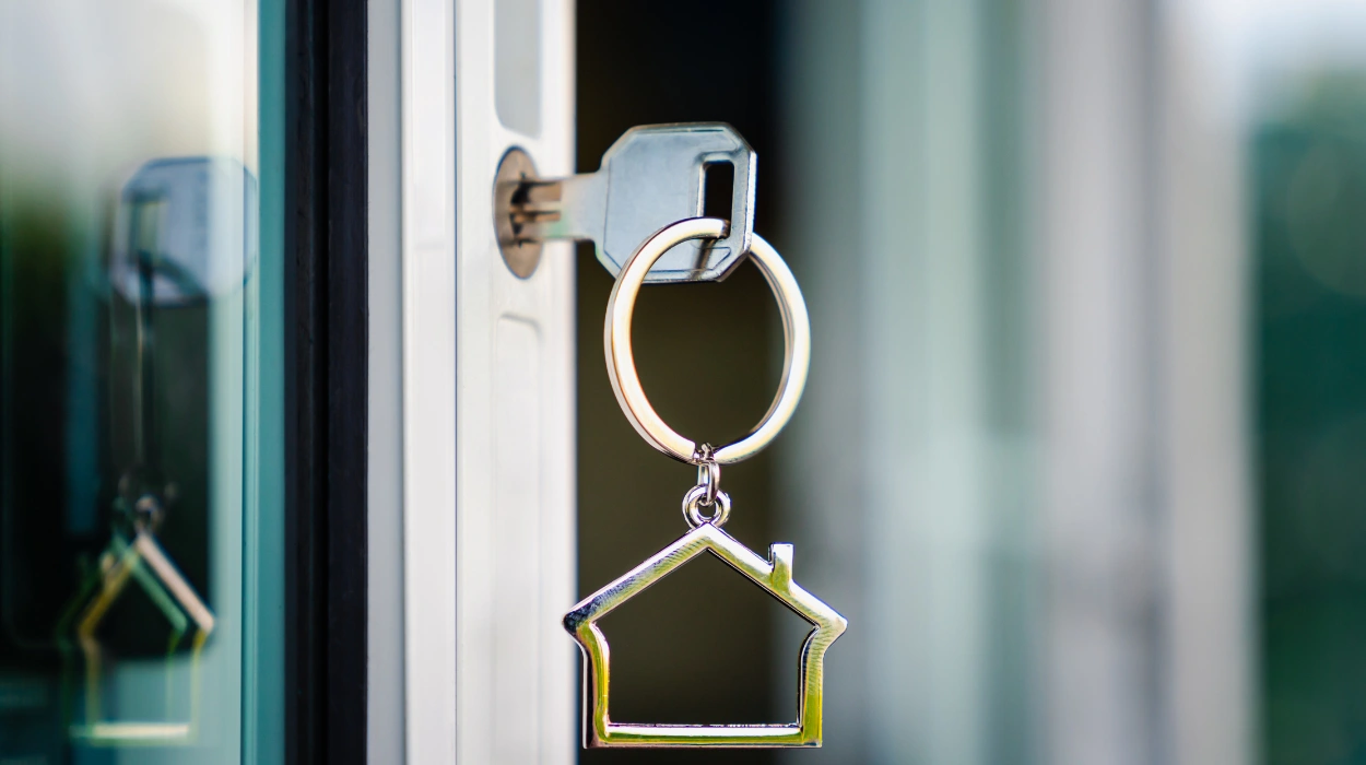 What In-House Options Does Imperial Offer for Lean Six Sigma Master Black Belt Training?