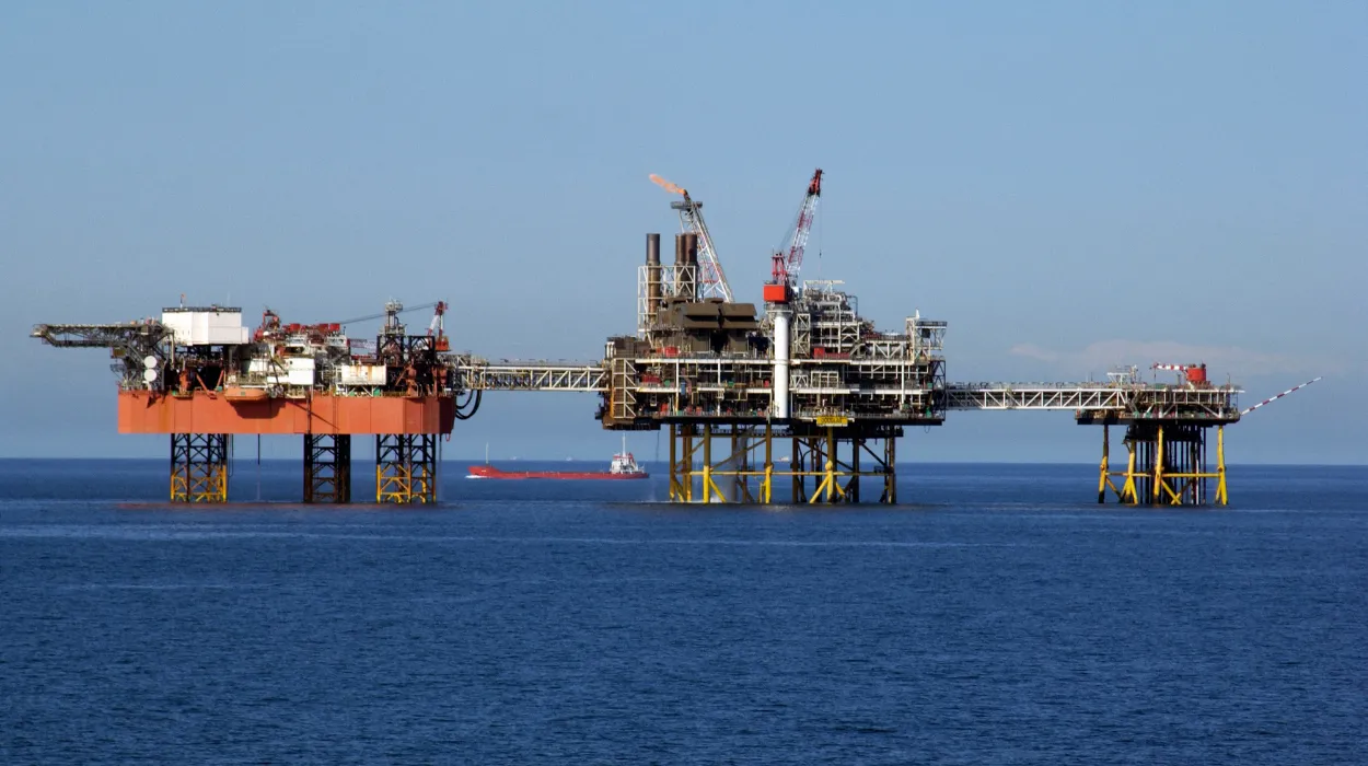 Energy firms boost rig count for fifth straight week