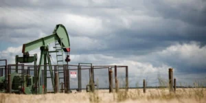 Energy firms boost rig count for fifth straight week