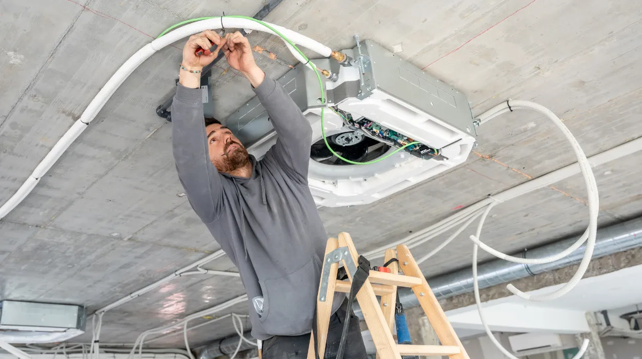 How Does AutoCAD HVAC Training Cover Pipe Sizing Tables and Drawing Annotation?