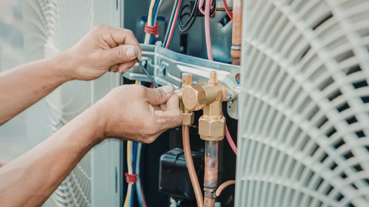 How Does AutoCAD HVAC Training Cover Refrigerant Pipe Design for VRF Systems?